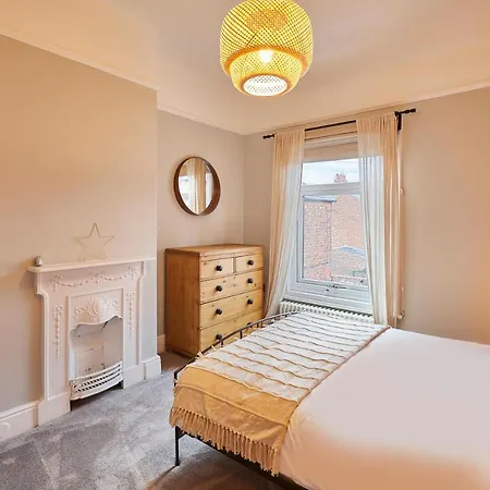 بيت للعطل Host & - Bath Street
